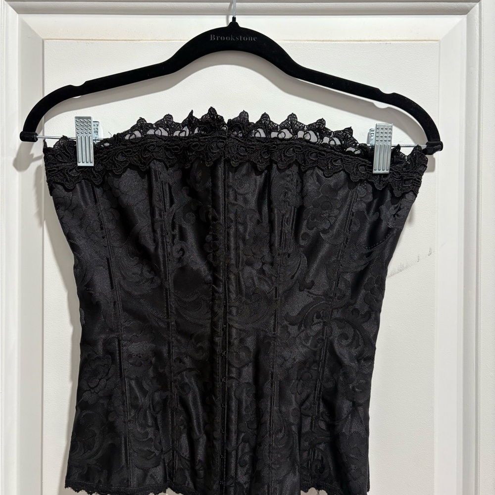Elegant Black Lace Corset